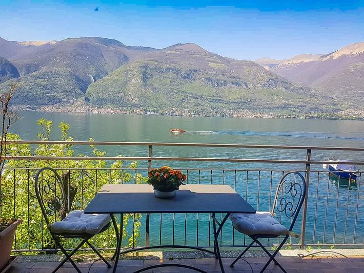 Ferienwohnung für 4 Personen, mit Terrasse und Pool sowie Seeblick und Ausblick, mit Haustier am Comer See - 3