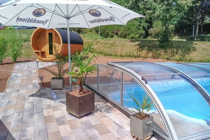 Ferienwohnung für 4 Personen, mit Terrasse und Pool