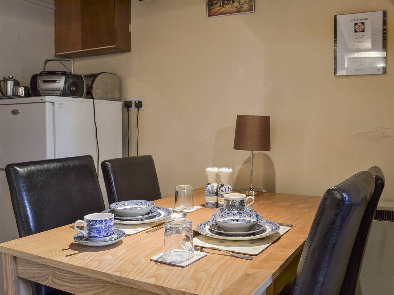 Ivy Cottage in Aldwark, Derbyshire