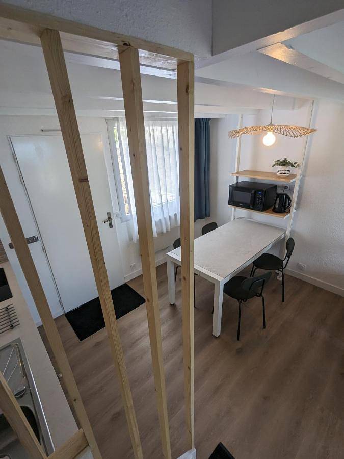 Location de vacances pour 6 personnes, avec vue et terrasse ainsi que jardin et piscine, animaux acceptés dans Plage de Trestel - 4