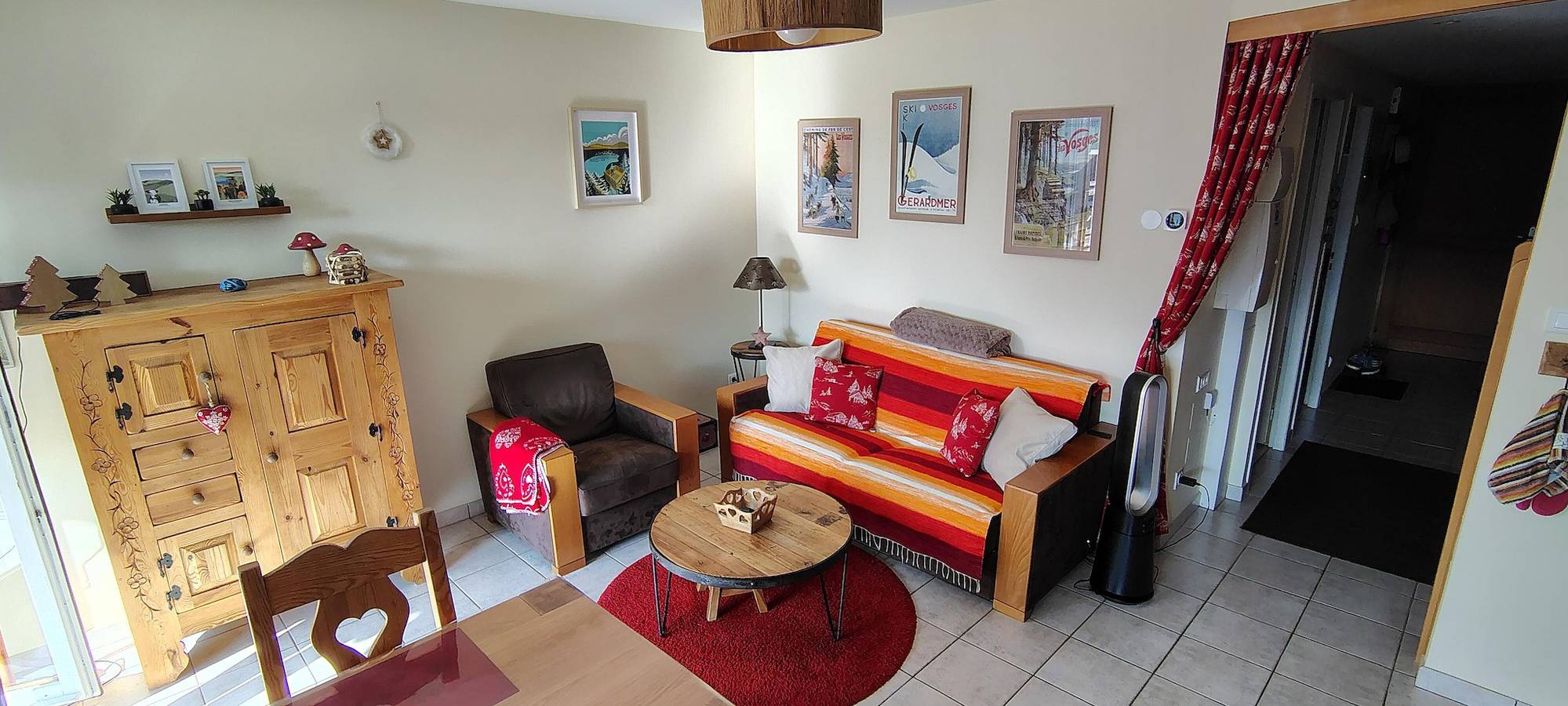 Apartamento inteiro, Apartamento "Les Fermes Du Lac - Appt 10A" com vista para o lago, jardim comum e Wi-Fi in Lago de Gérardmer, Gérardmer