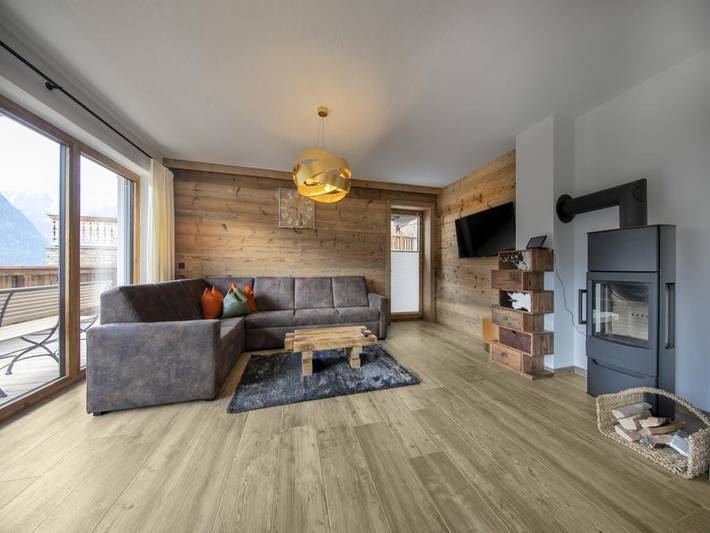 Chalet für 8 Personen, mit Sauna und Pool sowie Balkon/Terrasse in Neukirchen am Großvenediger