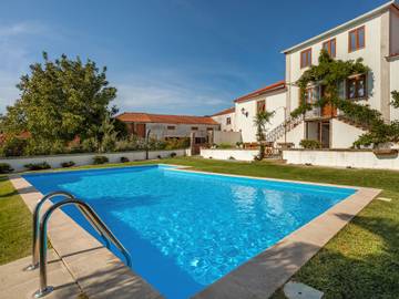 Gîte pour 10 personnes, avec terrasse et jardin à Barqueiros