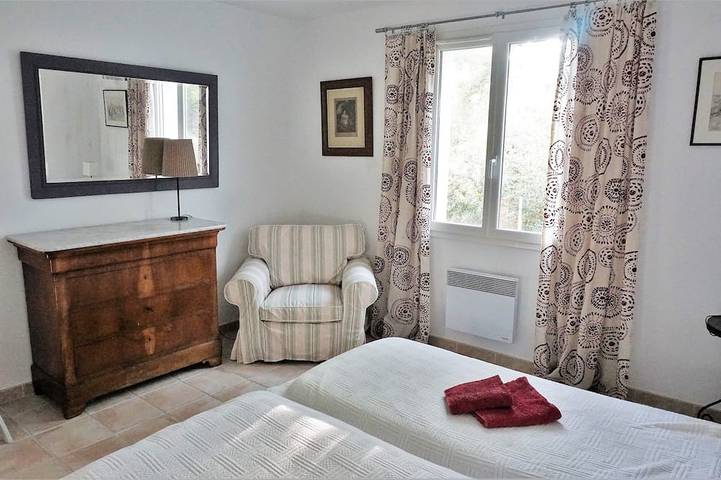 Location de vacances pour 6 personnes, avec jardin et piscine à Pierrevert - 3