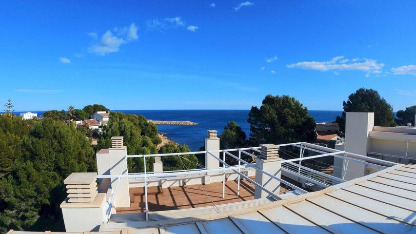 Gîte pour 6 personnes, avec jardin et vue sur l’océan ainsi que terrasse et piscine à Calafat - 3