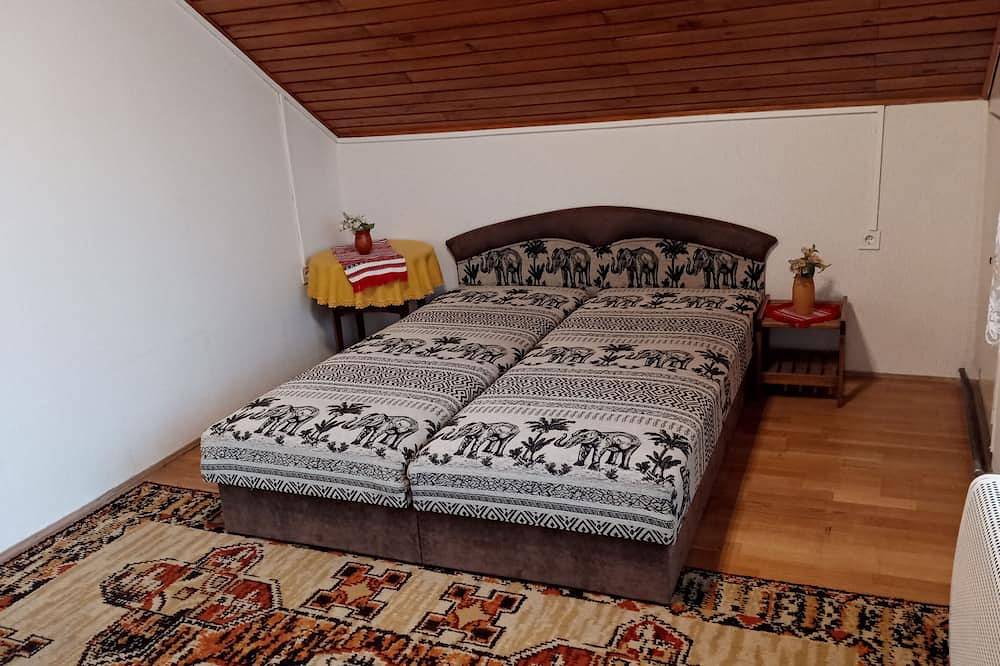 Ein ganzes Ferienhaus mit Garten in Fonyód für 2-10 Personen in Fonjod, Plattensee Südufer