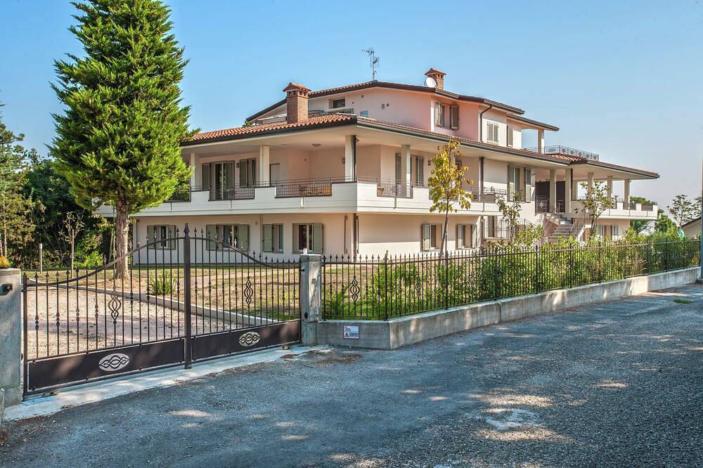 Ganze Wohnung, Aufenthalt im Luxusapartment Tavullia in Tavullia, Pesaro-Urbino