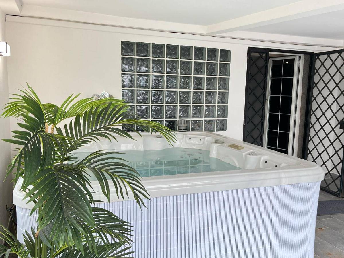 One-Bedroom Villa in Roma, Provincia di Roma