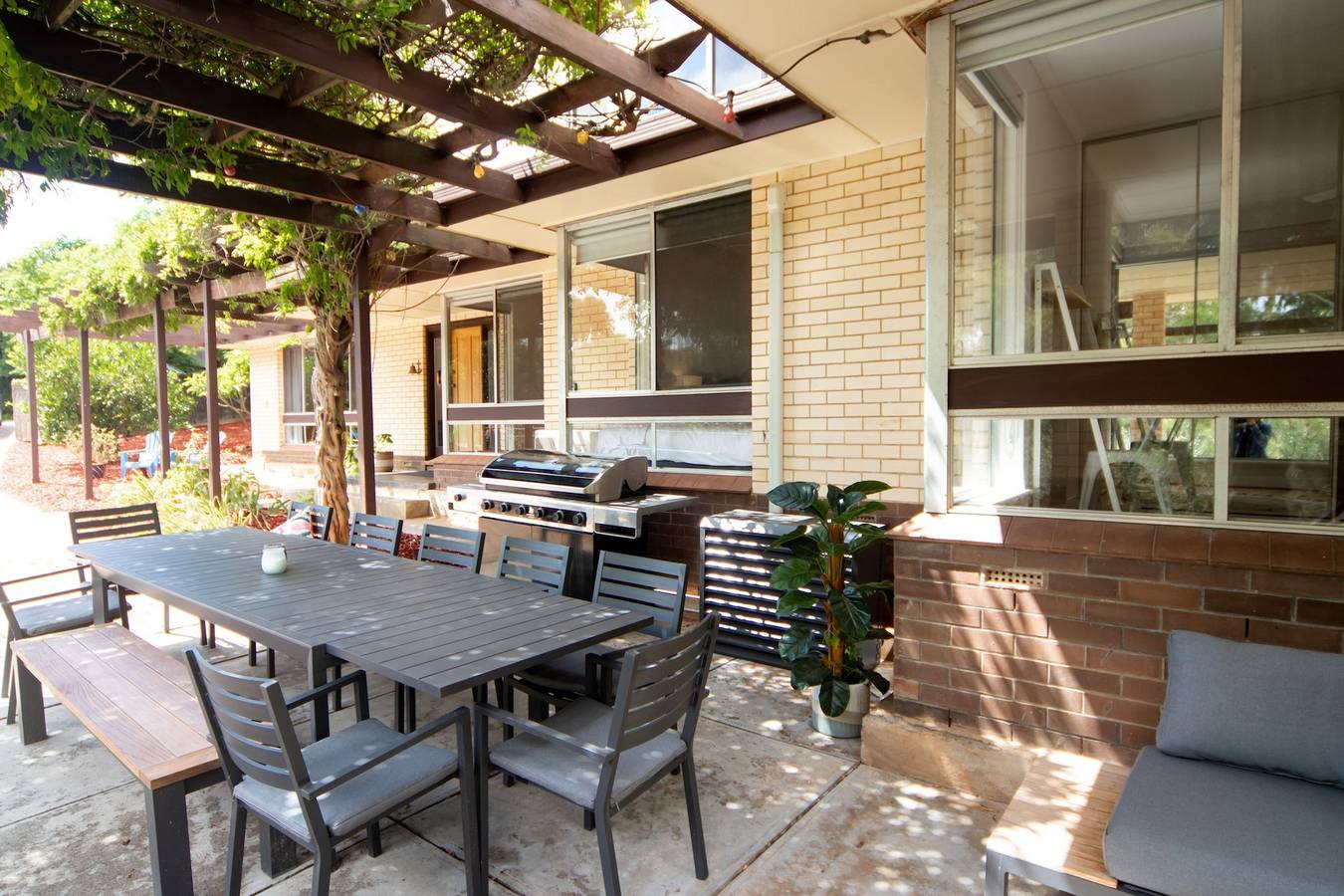 Sandy Pool Shack - Pet Friendly in Adelaide, South Australia