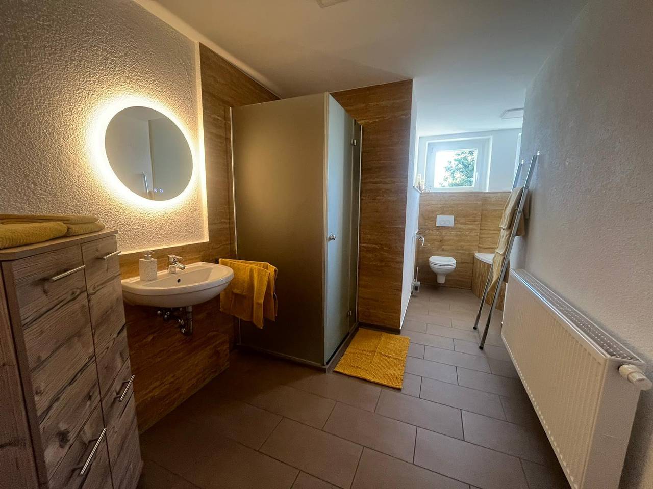 Ganze Wohnung, Hochsitz Appartement in Seelitz, Chemnitz und Umgebung
