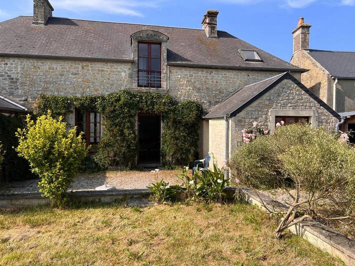 Location de vacances pour 4 personnes, avec Terrasse et Jardin à Longueville