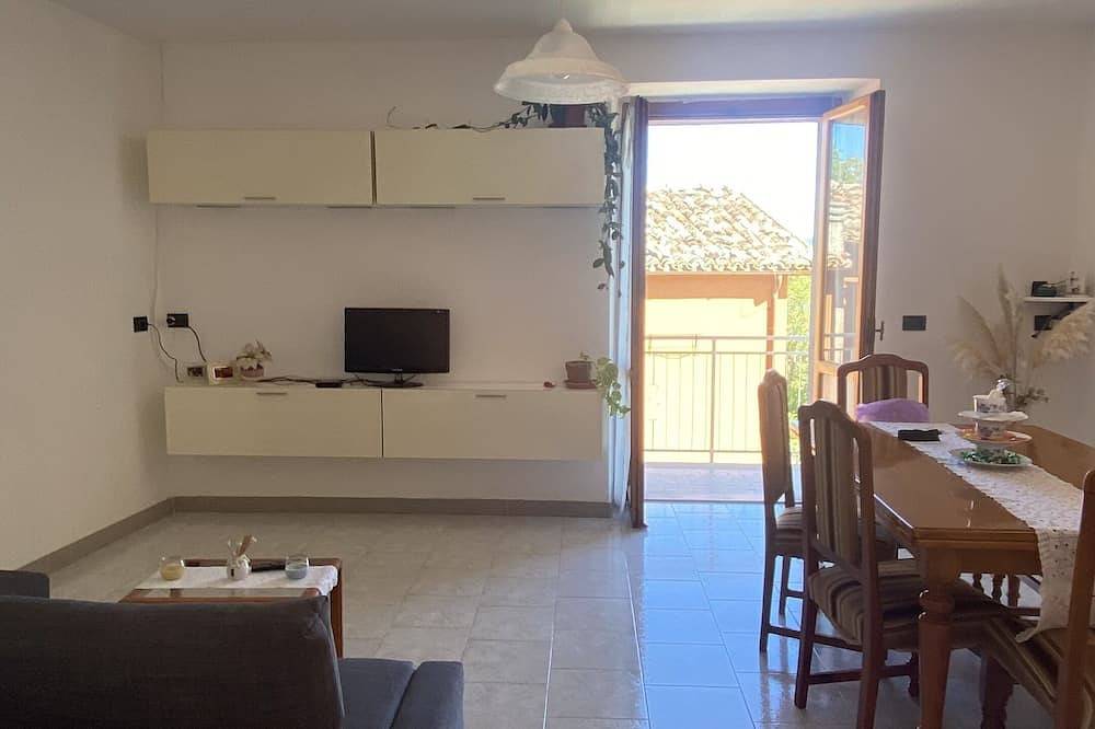 Appartamento intero, Appartamento immerso nella tranquillità della campagna marchigiana in Cagli, Valle del Metauro