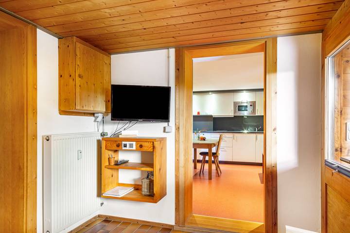 Appartement entier, Appartement 'Wilder Kaiser' avec vue sur la montagne, terrasse privée et Wi-Fi in Reit im Winkl, Alpes bavaroises