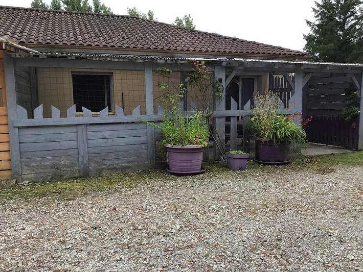 Gîte pour 4 personnes, avec terrasse et jardin à Compreignac - 2
