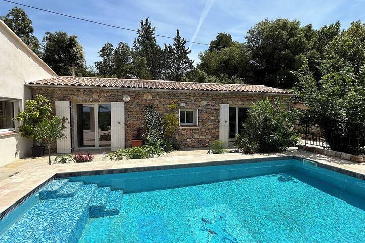 Villa pour 6 personnes, avec jardin et piscine, animaux acceptés à Flayosc