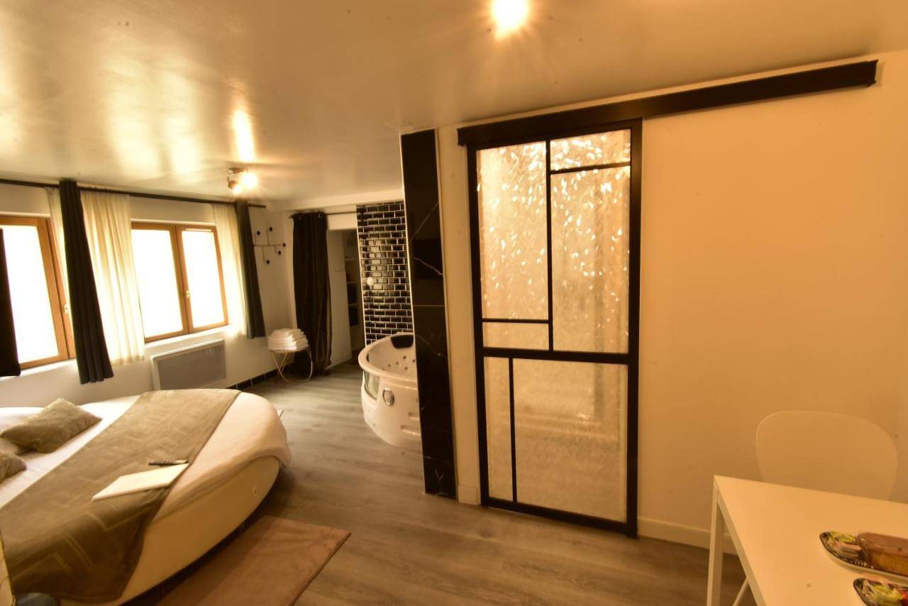Appartement entier, Appartement jacuzzi Gold&Night in Verneuil-sur-Avre, Région d'Évreux