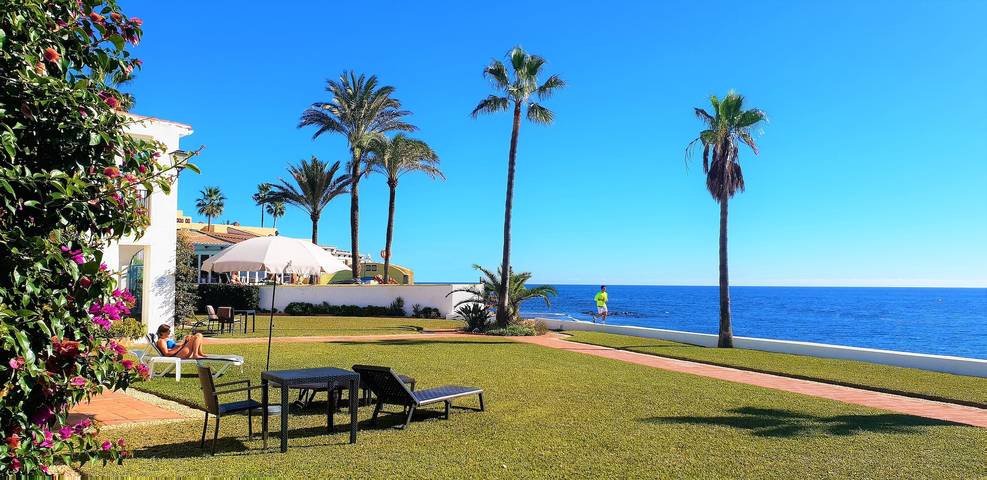 Location de vacances pour 6 personnes, avec sauna et jardin ainsi que jacuzzi et bassin pour enfant, animaux acceptés à Mijas - 2