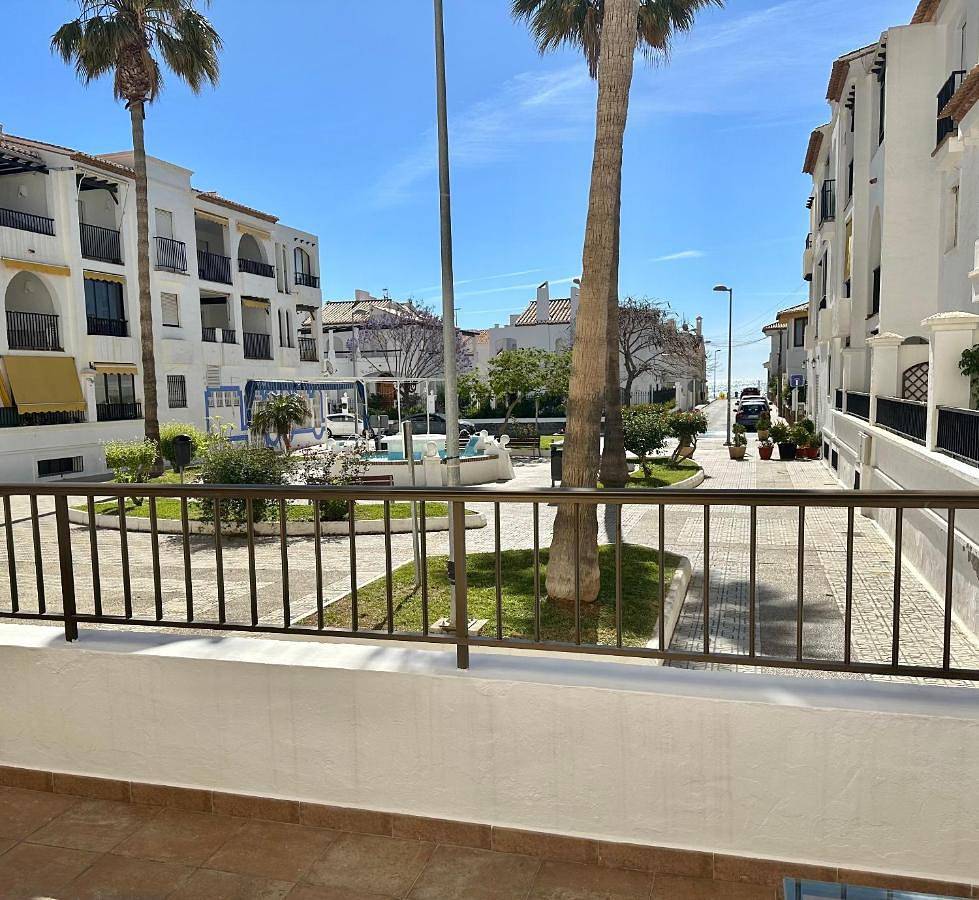 Appartamento intero, Three-Bedroom Apartment in Calahonda, Motril
