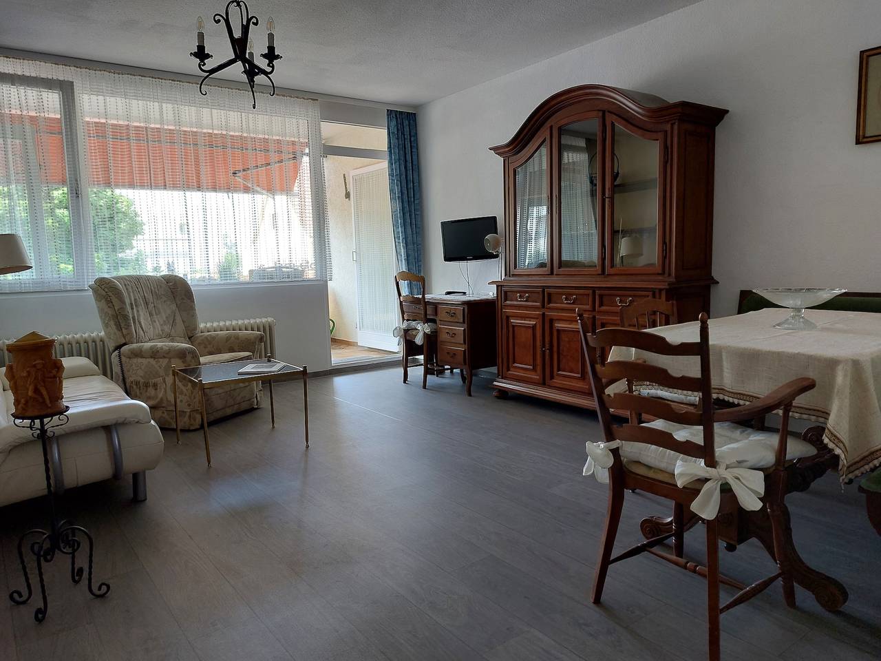 Apartamento entero, Apartamento de 58 m² con balcón y Wi-Fi in Bad Krozingen, Selva Negra (zona sur)