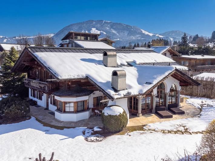 Ferienhaus für 14 Personen, mit Whirlpool und Garten in Sankt Johann in Tirol