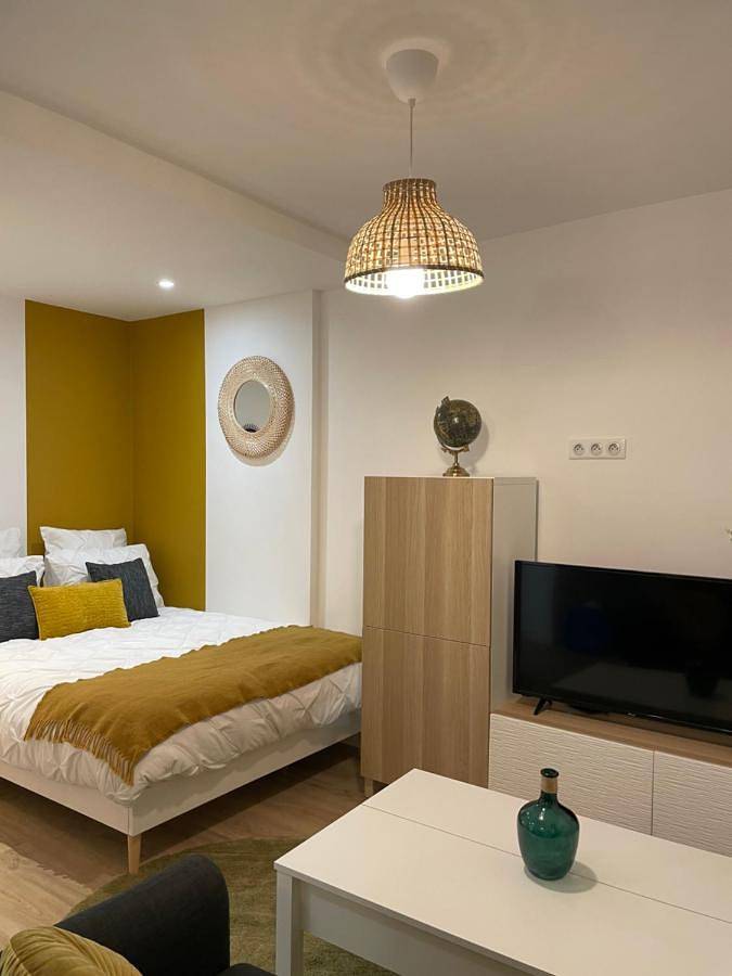 Appartement entier, One-Bedroom Apartment in Houdan, Yvelines