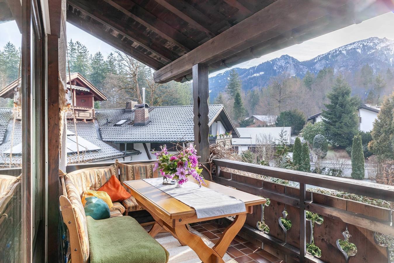 Ganzes Studio, Einzimmerapartment 'Aschaubichl - Wohnung Bergaurikel' mit Bergblick, Balkon und Wlan in Grainau, Eibsee