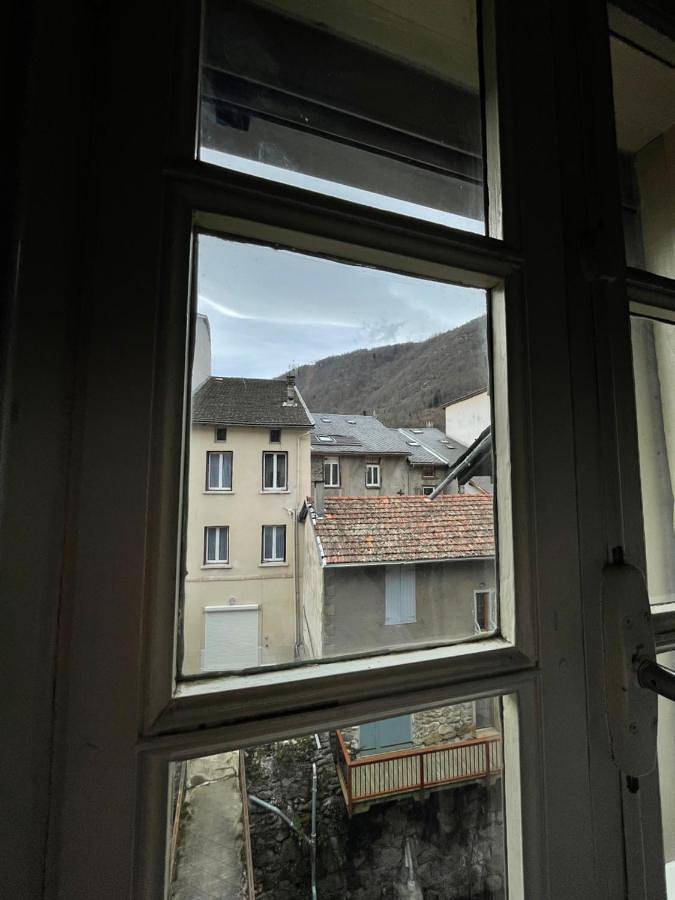 Gîte pour 3 personnes, avec vue dans Bains Du Couloubret - 2