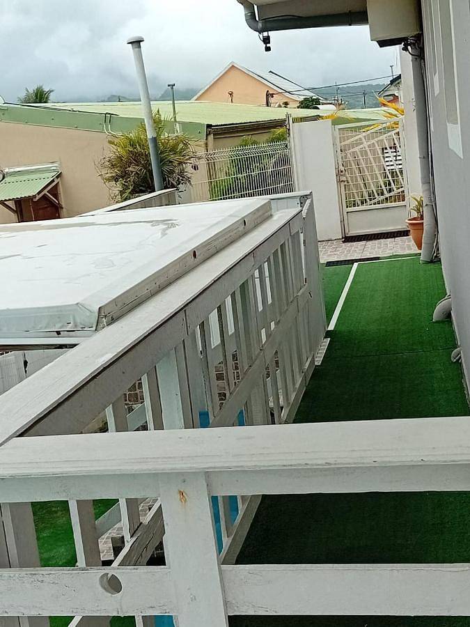 Location de vacances pour 7 personnes, avec piscine ainsi que vue et jardin à Sainte-Marie - 4