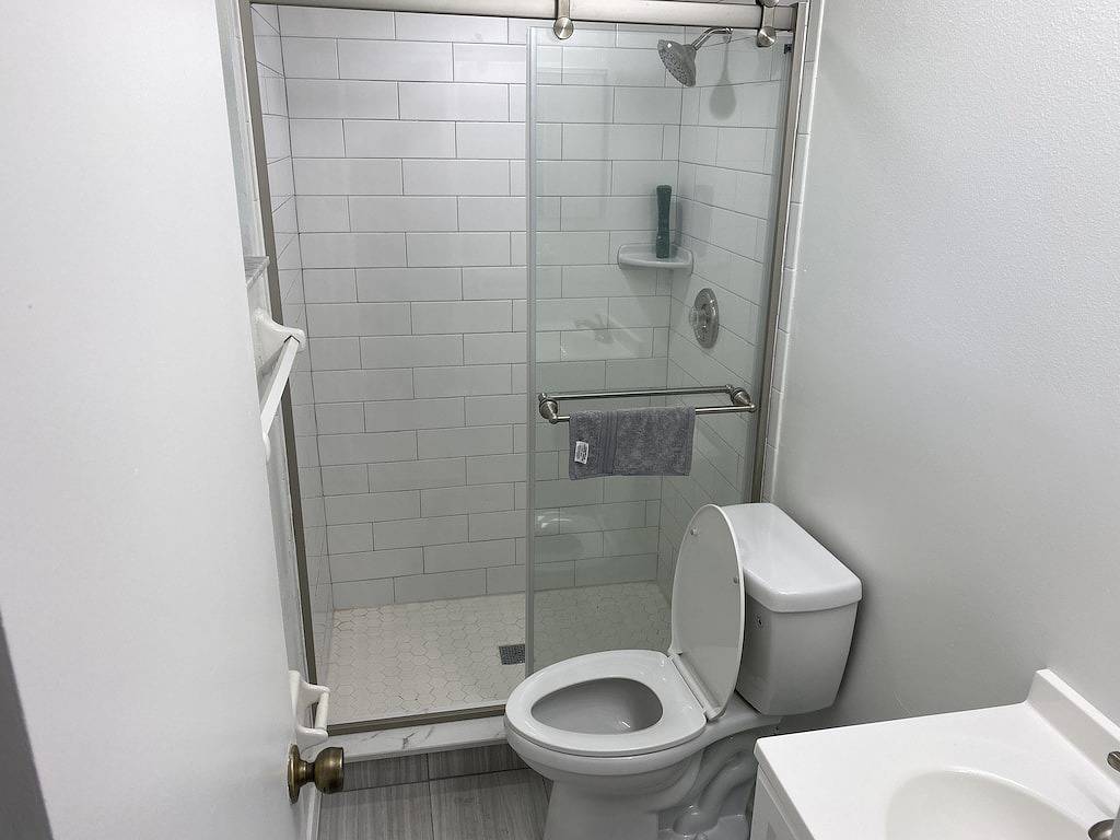 Manatee Manor. Waterfront, dock, stilted home. Renovated June '23. in Homosassa, Citrus County