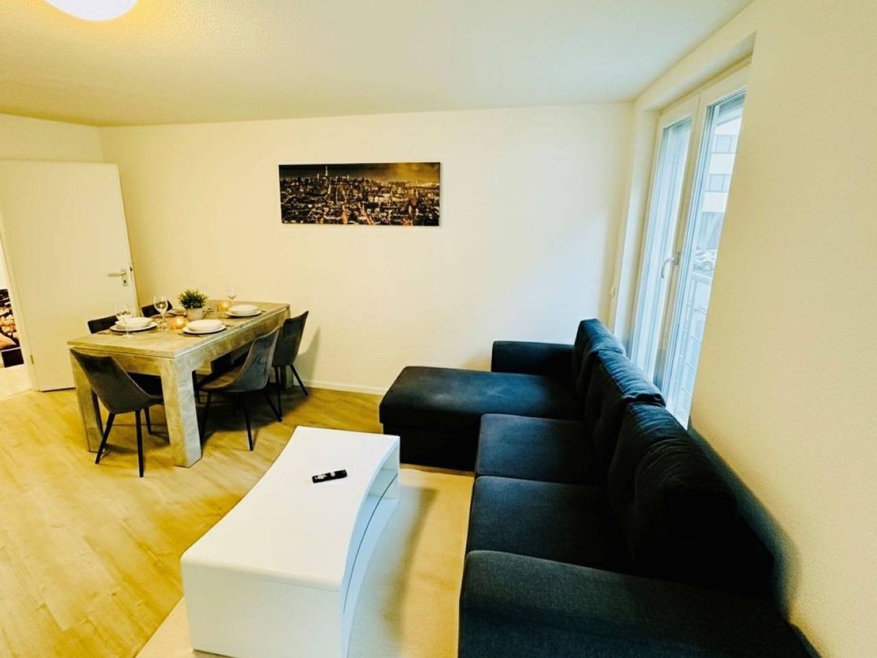 Ganze Ferienwohnung, Cityresidenz Karlsruhe in Wörth am Rhein, Rheinebene