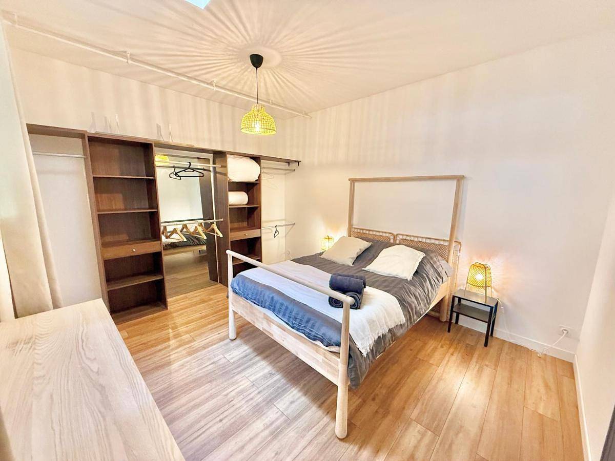Appartement entier, T2 Moderne - Vue Cathédrale - 90m2 in Auch, Gers