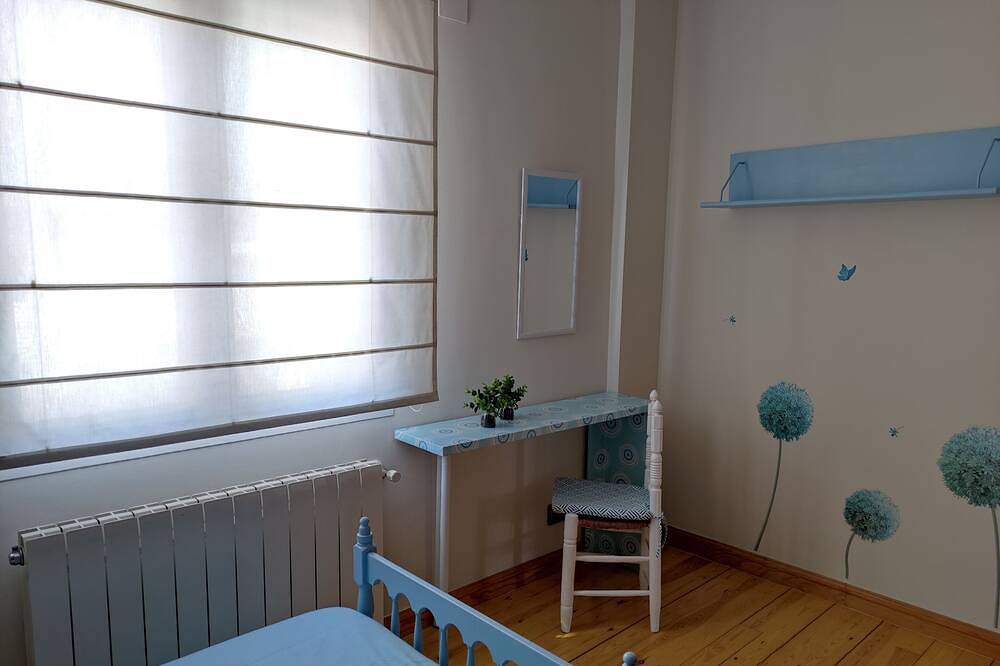 Casa Rural de Cuatro Estrellas, moderna, alegre y divertida. Con garaje privado. in Montánchez, Cáceres und Umgebung