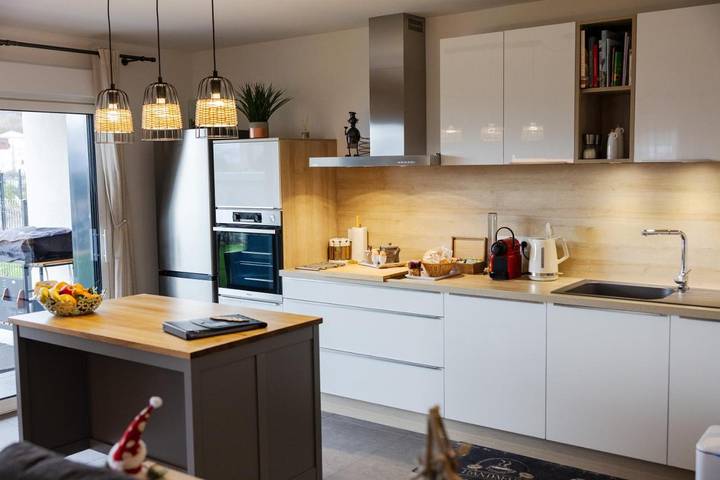Gîte pour 4 personnes, avec vue sur le lac ainsi que vue et jardin dans Publier Amphion - 4