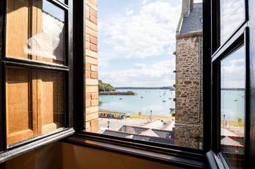 Gîte pour 5 personnes, avec vue dans Tour Solidor