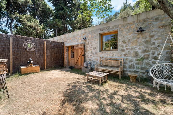 Ferienhaus für 2 Personen, mit Whirlpool und Garten, mit Haustier in Toulon