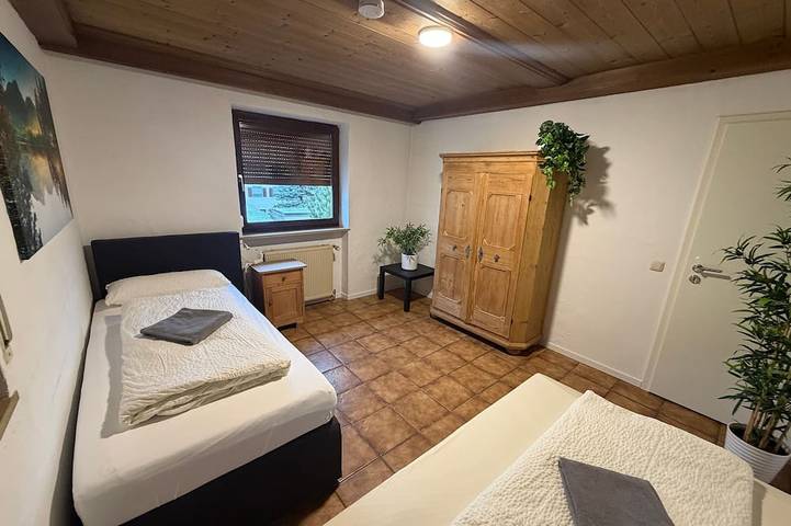 Ganze Wohnung, Ferienwohnung/App. für 18 Gäste mit 141m² in Penzberg in Penzberg, Pfaffenwinkel