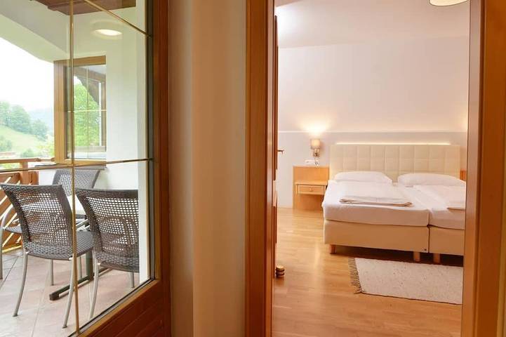 Ferienhaus für 6 Personen, mit Sauna und Garten sowie Balkon, mit Haustier