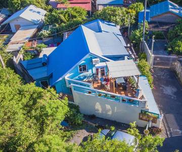 Chambre d’hôte pour 2 personnes, avec balcon et jacuzzi sur l' Île de la Réunion