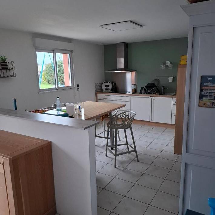 Location de vacances pour 8 personnes, avec terrasse ainsi que vue et piscine à Roézé-sur-Sarthe - 3