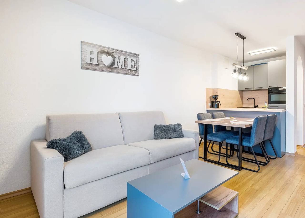 Ganze Wohnung, Ferienwohnung Alpenpanorama mit Hallenbad und Sauna  in Oberaudorf, Bayerische Alpen