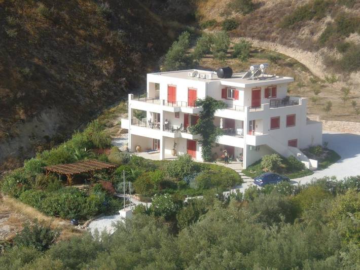 Gîte pour 6 personnes, avec jardin et vue, animaux acceptés dans Myrtos