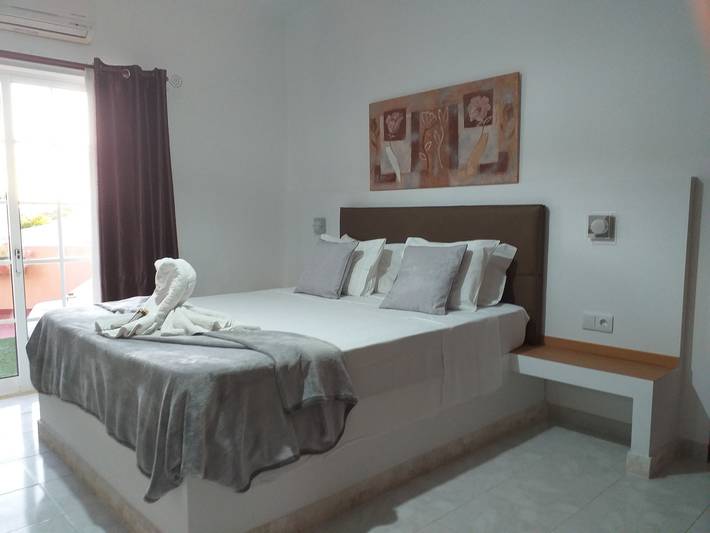 Chambre pour 3 personnes, avec balcon et jardin - 1