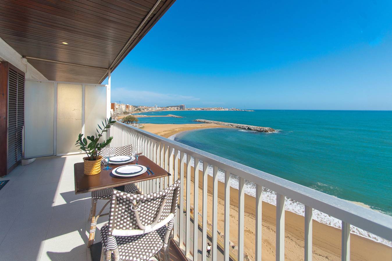 Ganze Wohnung, Perfect seaside getaway: Cozy apartment with spectacular views in Sant Antoni de Calonge 🌅⚓ in Sant Antoni de Calonge, Calonge