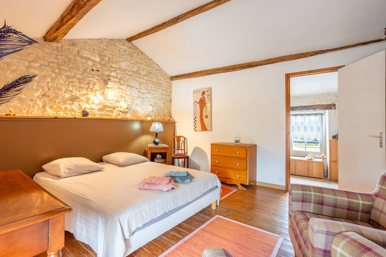 Guest Room 'The Suite One or Two Bedrooms' with Shared Terrace, Shared Garden and Wi-Fi in Saint-Martin-de-Fraigneau, Fontenay-le-Comte