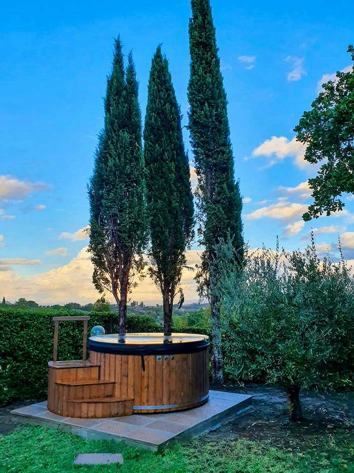 Casa con jacuzzi e vista panoramica al tramonto in San Gimignano, Siena e dintorni