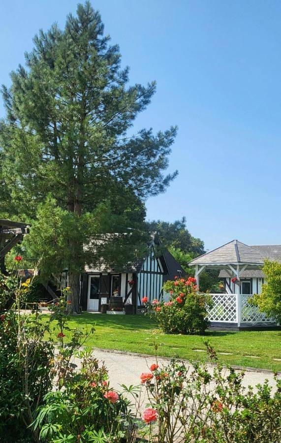 Maison de vacances pour 2 personnes, avec piscine ainsi que jardin et vue, animaux acceptés