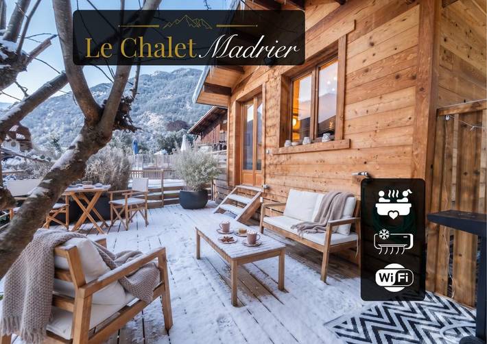 Gîte pour 4 personnes, avec Jacuzzi et Terrasse ainsi que Jardin et Vue à Tours-en-Savoie