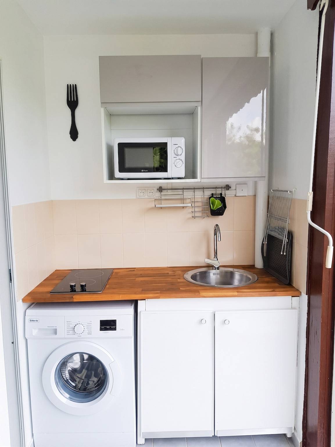 Appartement entier, Appartement charmant à Grand-Bourg, 27 m², accès à la piscine. in Grand-Bourg, Guadeloupe