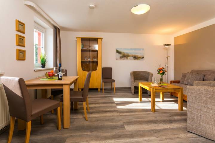 Ferienwohnung für 4 Personen, mit Terrasse in Am Peenestrom - 3