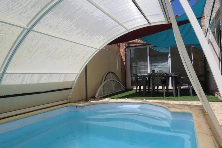 Villa für 8 Personen, mit Pool - 1
